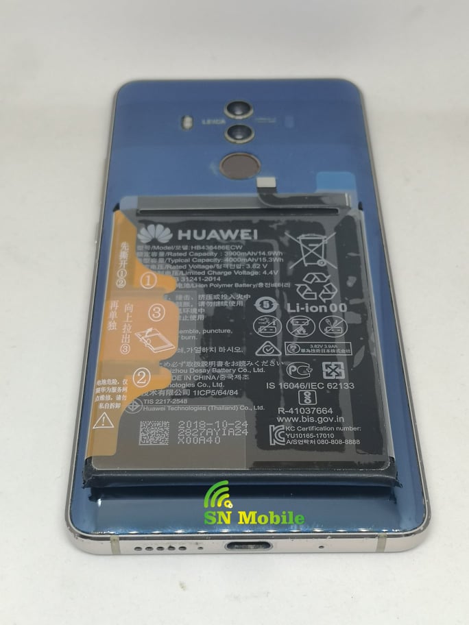 Смяна на батерия на Huawei